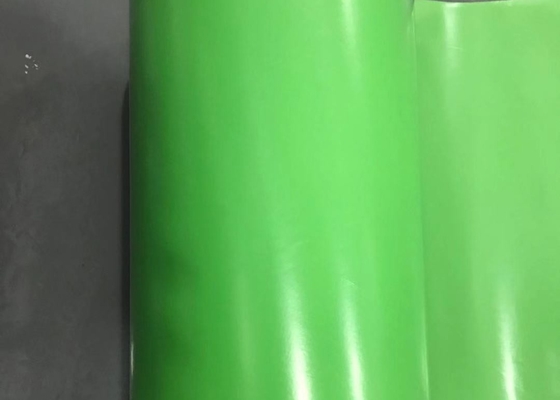 فیلم HDPE سفید صاف با مقاومت کششی کم در انتقال نور و سطح برجسته