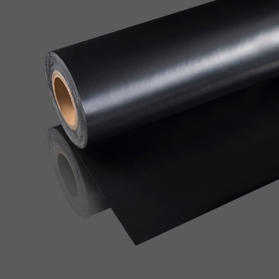 فیلمی لایه بندی شده سیاه صلیبی با طول ≥200٪ و عرض 100mm-1100mm