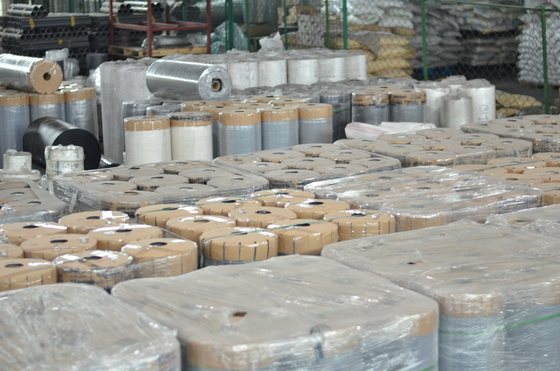 فیلم رهاسازی HDPE مقاوم در برابر اشعه ماوراء بنفش برای عایق رطوبتی زیرسازی سقف
